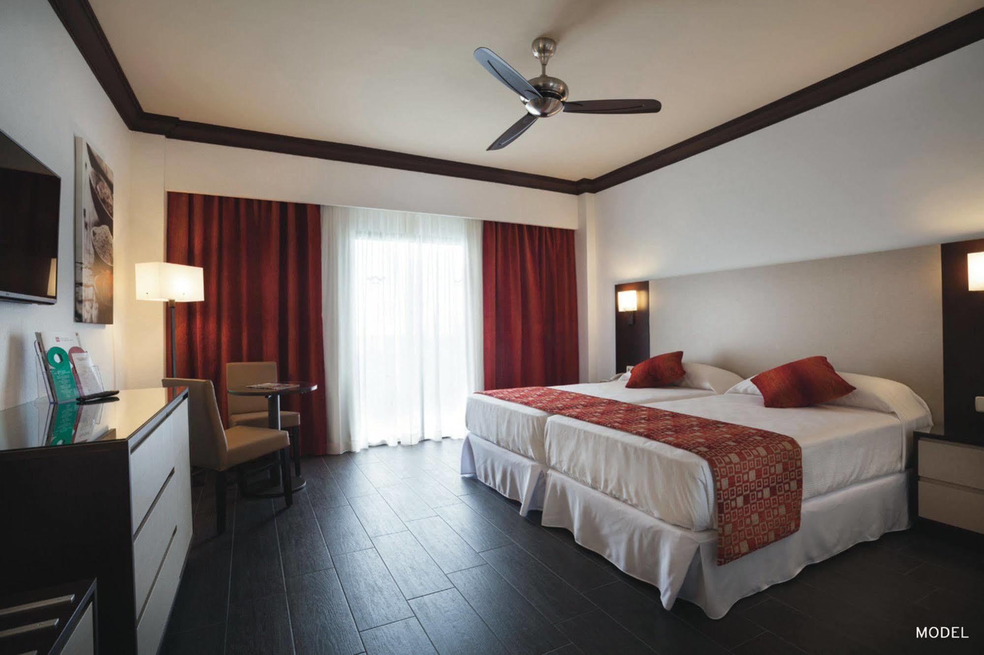 Hotel Riu Monica - Adults Only Nerja Exterior foto